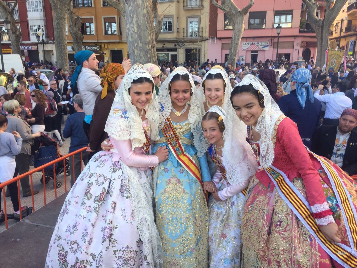 Imatges de l'última mascletà de les #fallesXàtiva 2017.