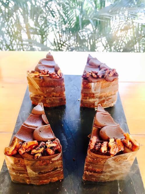 EllipsisBakery's tweet photo. When you just can’t stop at one… 

#EllipsisBakery #LoveAtFirstBite #DeliveryUntilMidnight #Banana #Nutella #Cake #Indulge #Delicious #Order https://t.co/tlypGf4wjT
