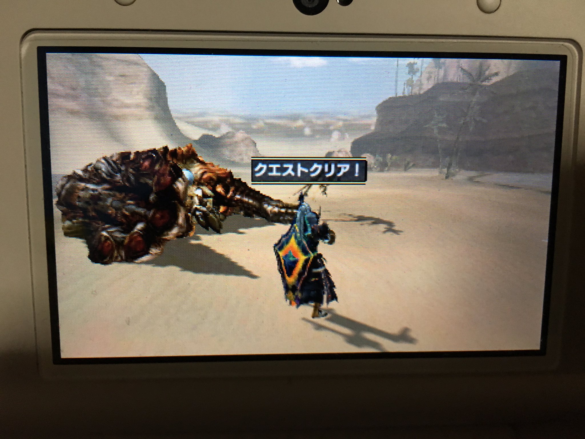 大ちゃん Mhxxはとりあえずg 2まで進んでラオ出したところで止まってる 緊急クエスト 貼った人しかクリアできたことにならない 順番待ちダルくて 昨日の夜の段階でボルボロスはソロでいったけど 上位装備で丁寧に狩って40分近くかかった ラオは
