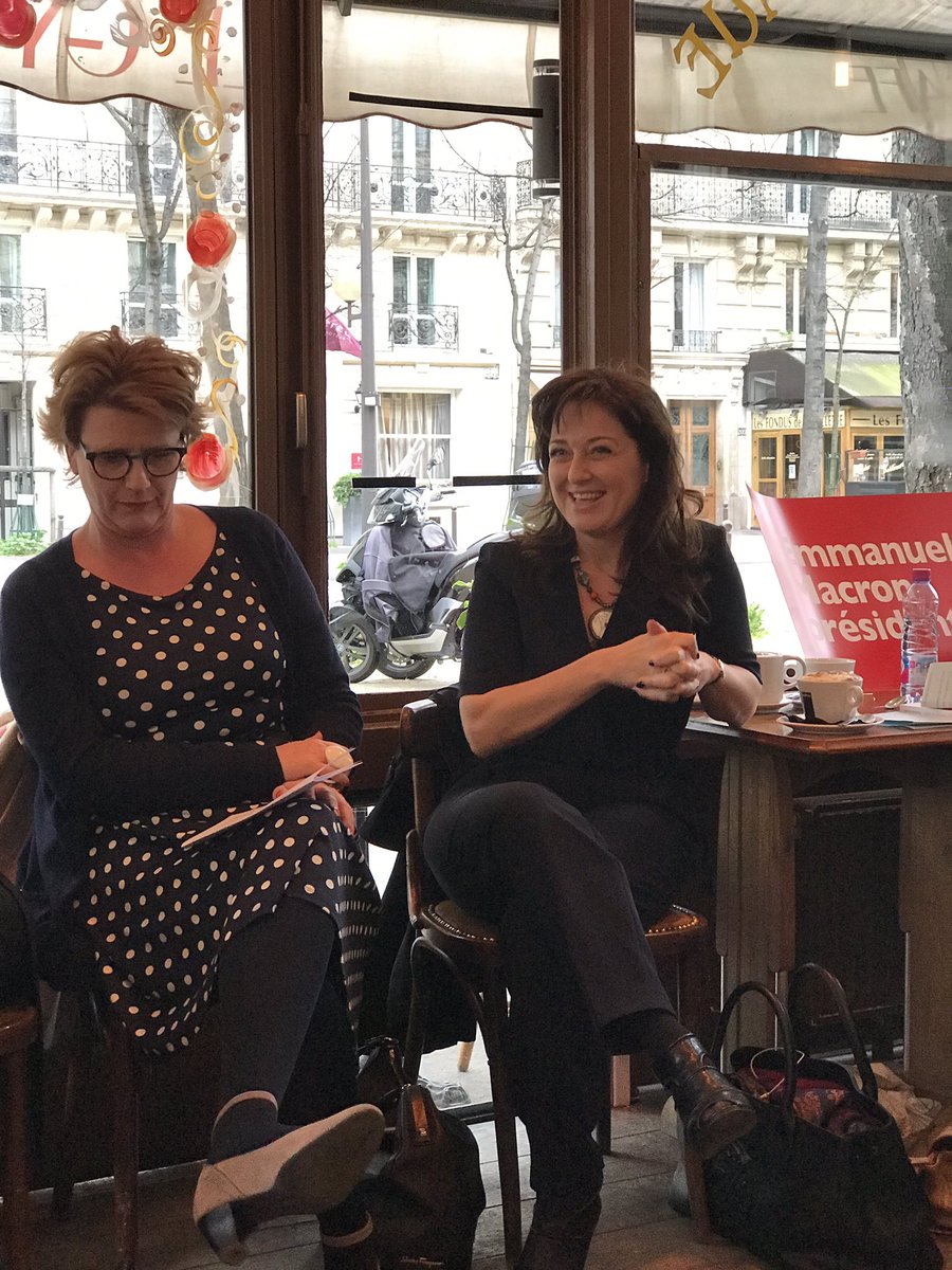renaud_r75's tweet photo. Café débat "réussir au féminin." - excellent moment d échange #EnMarche #EllesMarchent https://t.co/gWIsOSBbOM