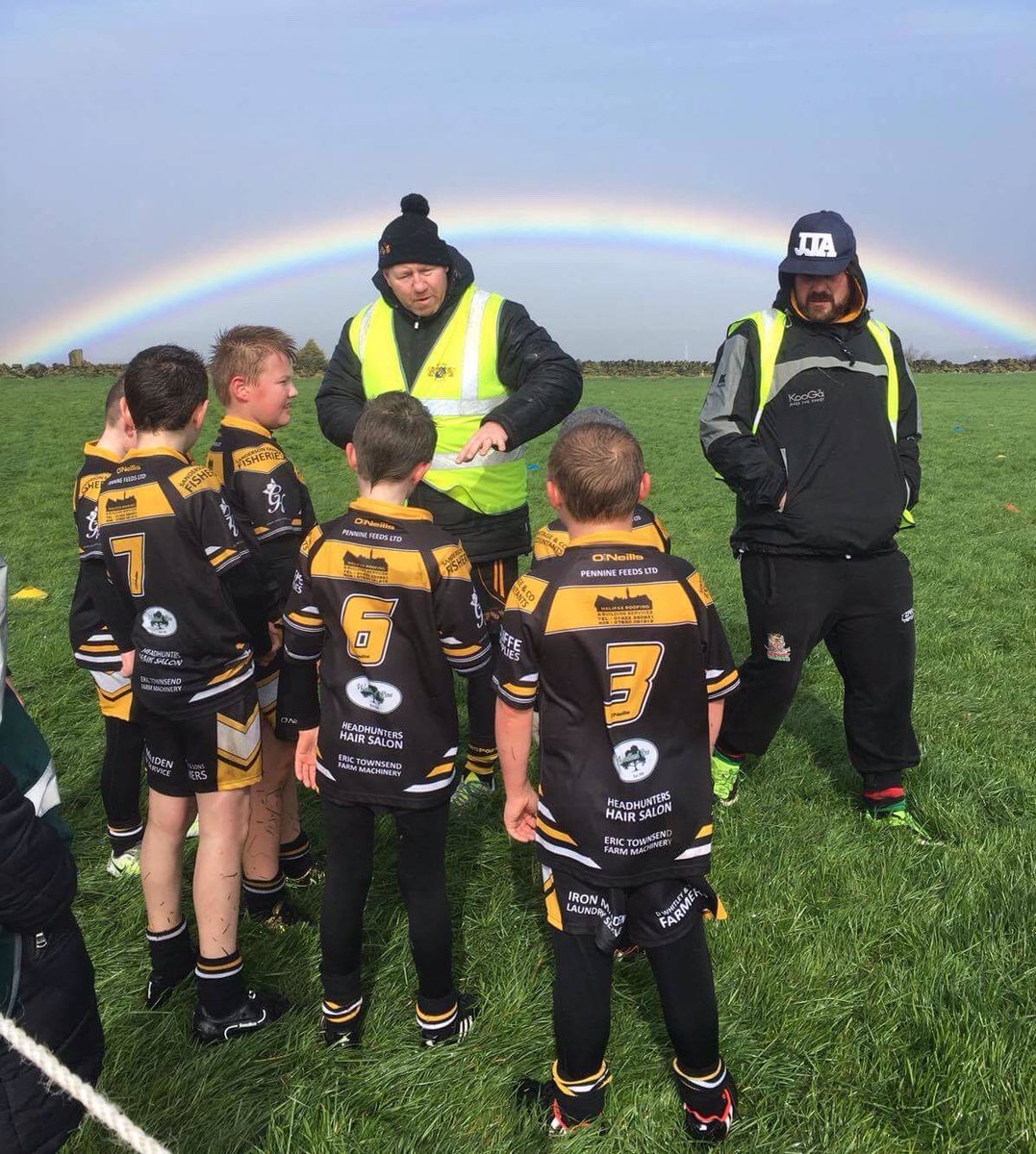 <a href="/ellandrlfc/">Elland RLFC</a> 9's played <a href="/NewsomePanthers/">Newsome Panthers</a> this morning,awful weather but fab game &amp; lovely view!@jamesredford5 <a href="/chrisculli93/">Cully</a> <a href="/YorkshireJunior/">Yorkshire Junior and Youth League</a>