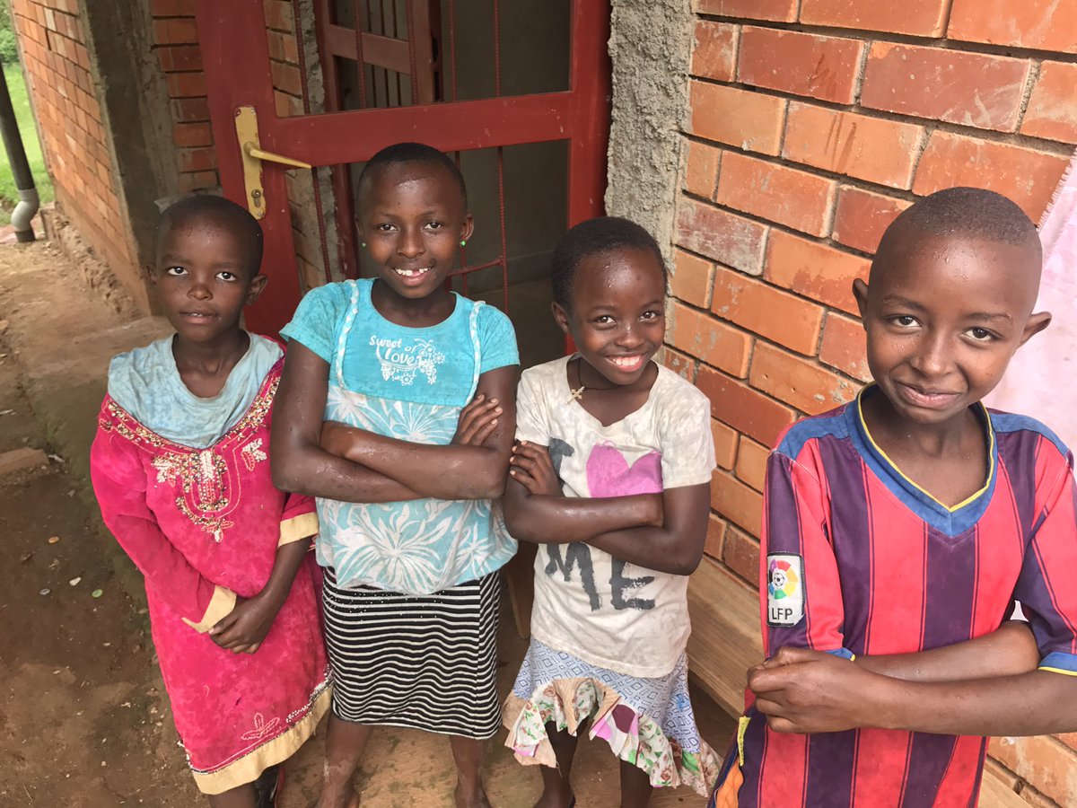 LibertyPsych's tweet photo. @LibertyPsych students worshipped with these little ones on their last day in Rwanda. https://t.co/PieijwpN1A