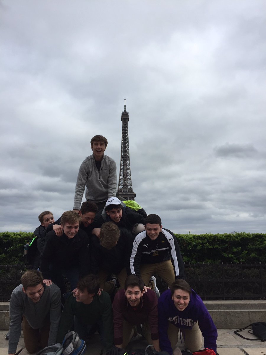 MrHellwig's tweet photo. Making our Eiffel Tower https://t.co/5SxZhAZ5pb