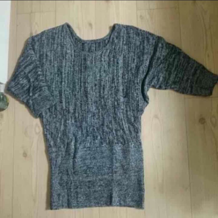 ___freemarket's tweet photo. 【リゼクシー】サイズFree

ドルマンニットワンピース
お色／ブラック×ホワイト

【状態】普通 used品....綺麗です。
→ 汚れ 毛玉 なし

1500円 https://t.co/KwdRpp8sF2