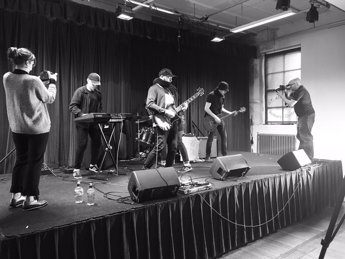 singleword_pro's tweet photo. Our #shoot for #motioncontrol for their #debutsingle #spacejam 

#watchthisspace #fightthepower #rocknroll #musicvideo https://t.co/lPVkHQfD8j