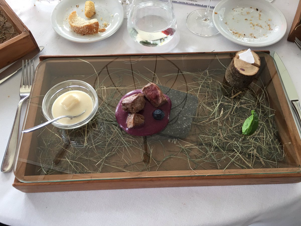 claraballa's tweet photo. @TurismoBergamo @EastLombardy Menuingruppo Bg - ristorante Collina!
Esperienza perfetta , top chef Cornali! https://t.co/YzHpij9scH