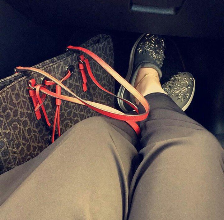 amirariaaa's tweet photo. In love with shoes 👠👠 https://t.co/iBHblVTfWg