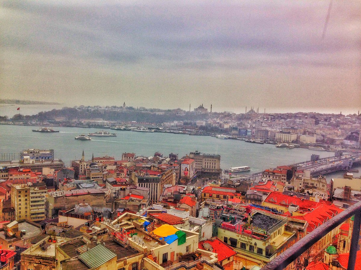 #amazing #city #istanbul #galata #charming #topkapipalace #galatatower