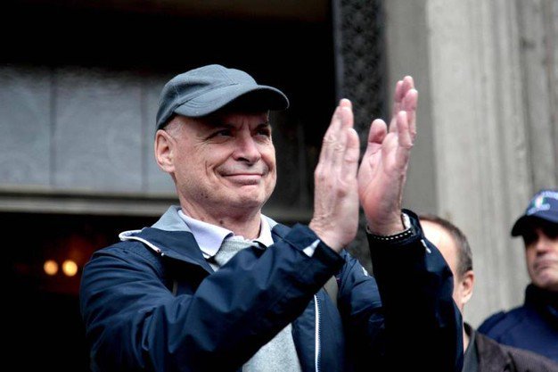 ZitelleArturo's tweet photo. Il mio pensiero oggi ad un padre che cerca solo la verità per suo figlio
#GiulioRegeni https://t.co/2Mq6SjpNIQ