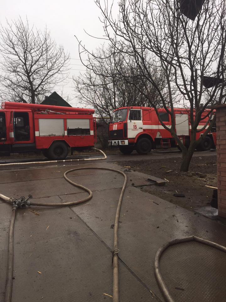 24tvua's tweet photo. Бойовики цинічно обстріляли Авдіївку, є постраждала 

https://t.co/dS6tAxWQYH https://t.co/bPbbpxz3fB