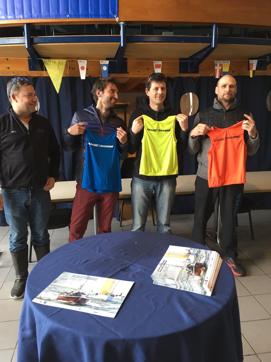Le podium en image. <a href="/BritMoth_Series/">Brittany Moth Series</a> <a href="/nicoandrieu/">nicolas andrieu</a>  #yannandrillon @VaireauxMoana