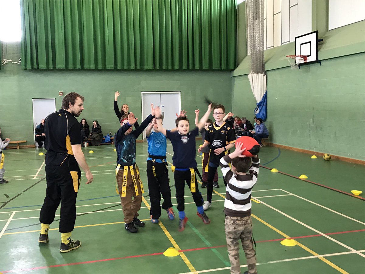 WaspsCommunity's tweet image. SUPER SKILLS this morning at #PlayingAdvantage - handling and evasion work by our Black and Gold groups! #AllezAllezAllez #InclusiveRugby