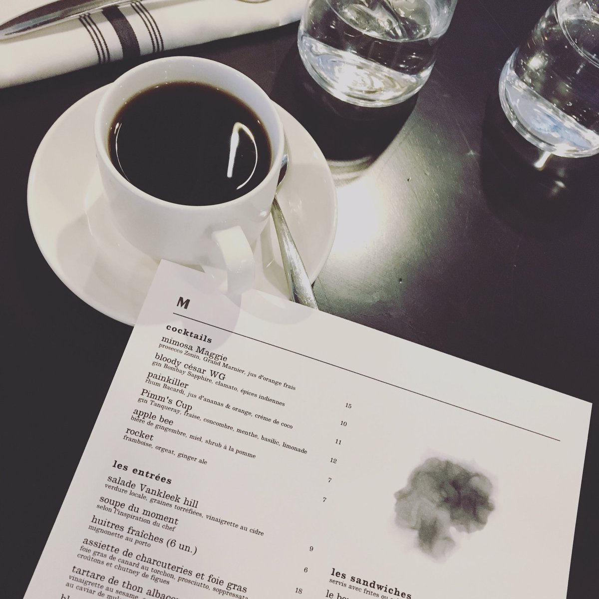 Ce matin on découvre le #brunch au <a href="/maggieoakesmtl/">Maggie Oakes</a>! #BrunchMTL #VieuxMontreal