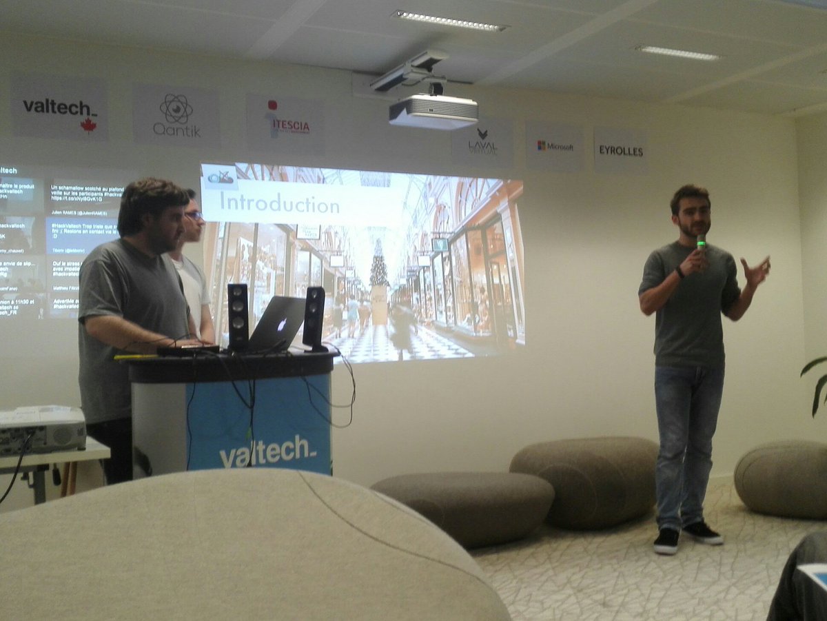 advertme_fr's tweet photo. Original walk la baskette modifiable à volonté !!
#hackvaltech https://t.co/zkWUJey72w