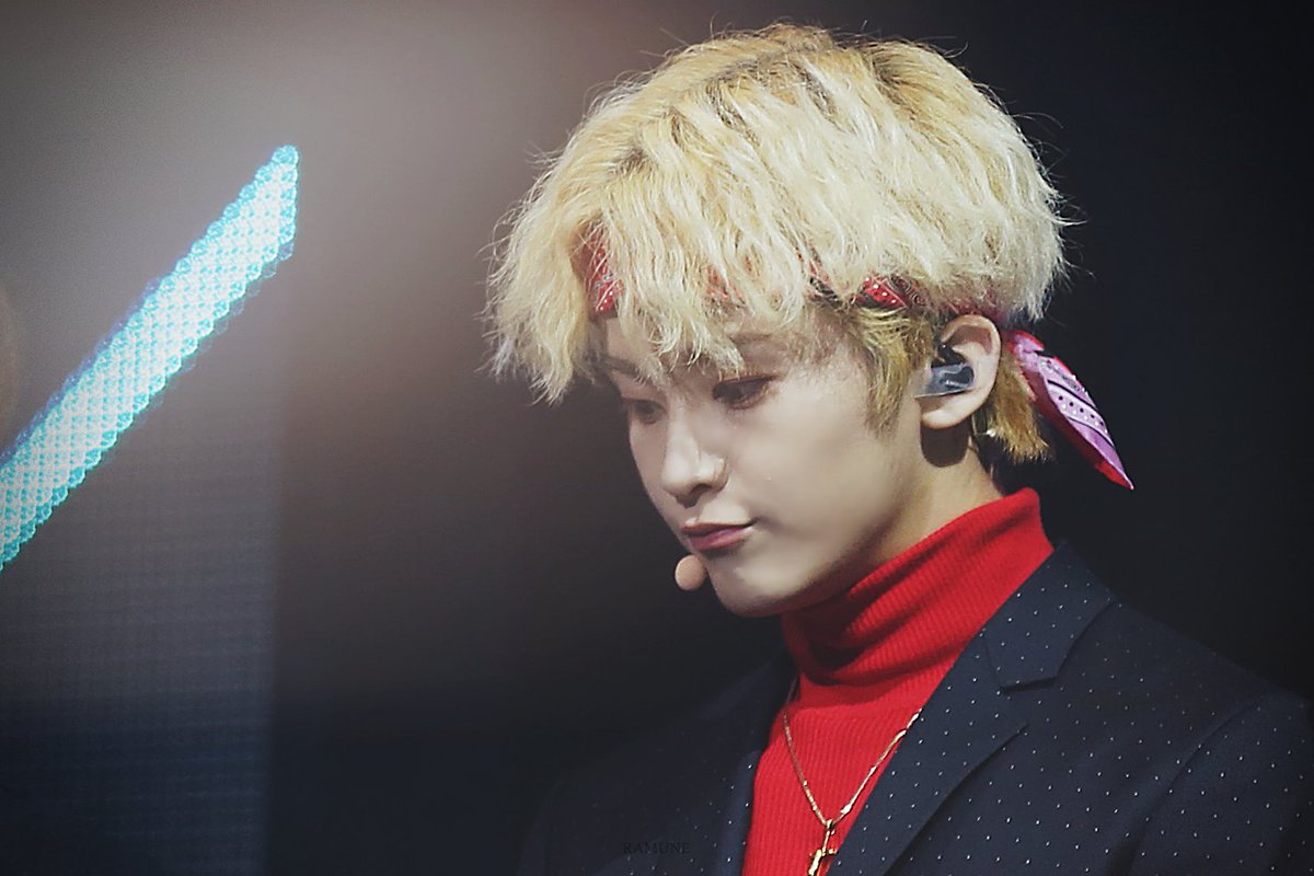 _Ramune_'s tweet photo. 170318 kcon in Mexico #marklee #이마크 #마크 https://t.co/QHObC2h8WY