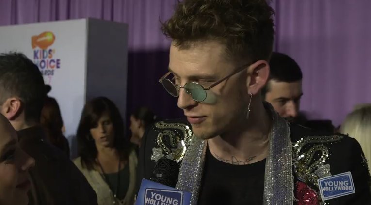 Icymi Machinegunkelly His Daughter Casie Are The Cutest Watch Here F0 9f 98 8d Icymi Machinegunkelly His Daughter Casie Are The Cutest Watch Here F0 9f 98 8d