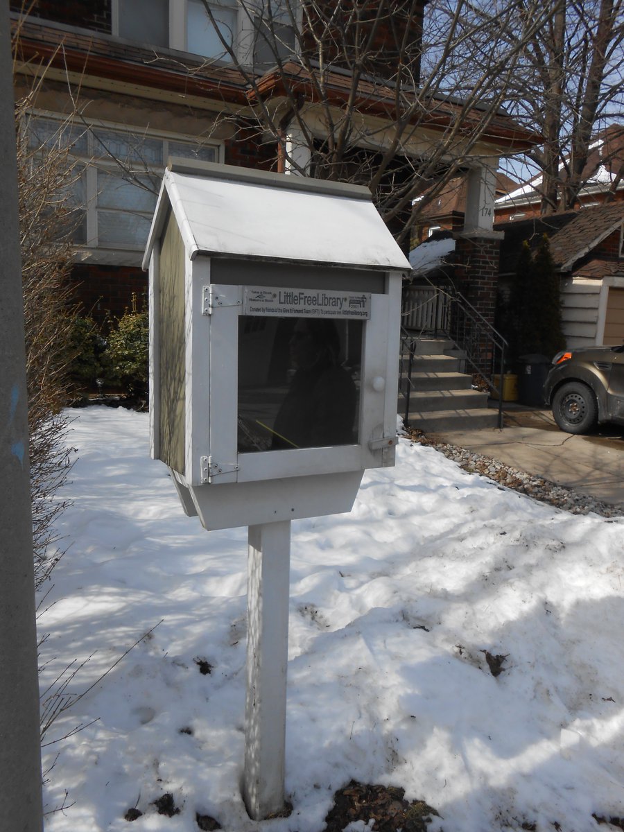 FrontYardLFLs's tweet image. Looking good, my friend and I visited your Little Free Library last Friday, as well as a few others in Hamilton