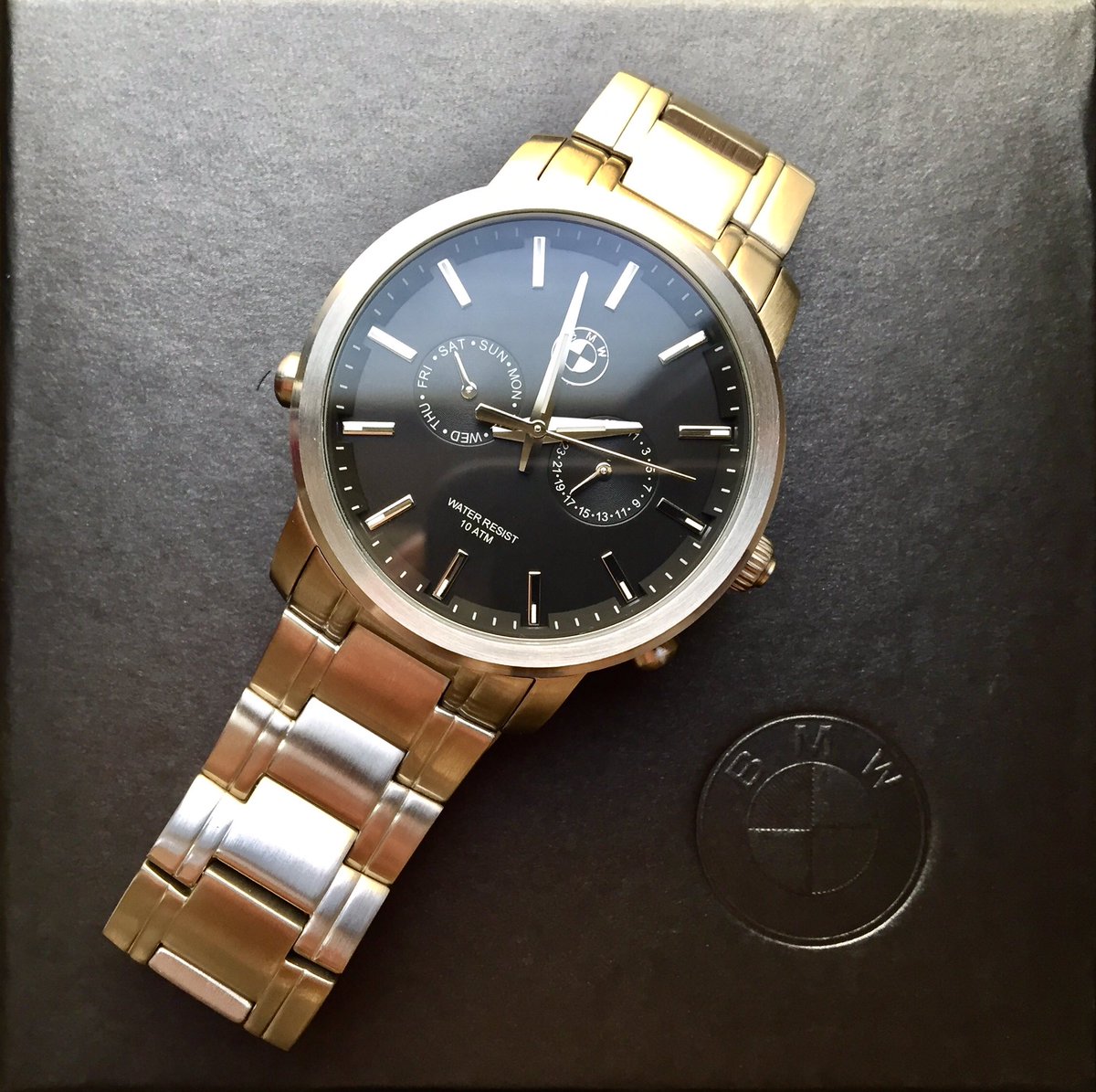 QT_AdventureD's tweet photo. FIRST IMPRESSION COUNTS.
#QPARTZ #BMW #timepiece #swissmovement #10ATM #BMW #wristwatches #style #design #standards #sidewayssociety https://t.co/PMZWccvQjt