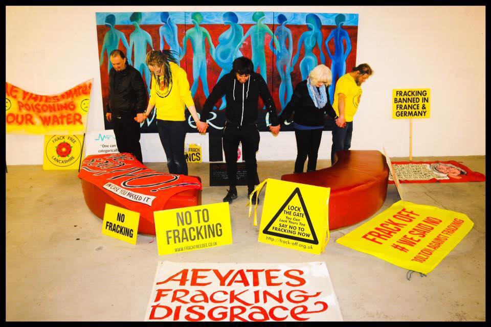 TWCFrackFree's tweet photo. Supporting fracking, damaging our childrens health #aeyatesltd #lomasdistribution #killeryates #wesaidno #nofrackinganywhere #waterislife https://t.co/ccBJkaCwzx