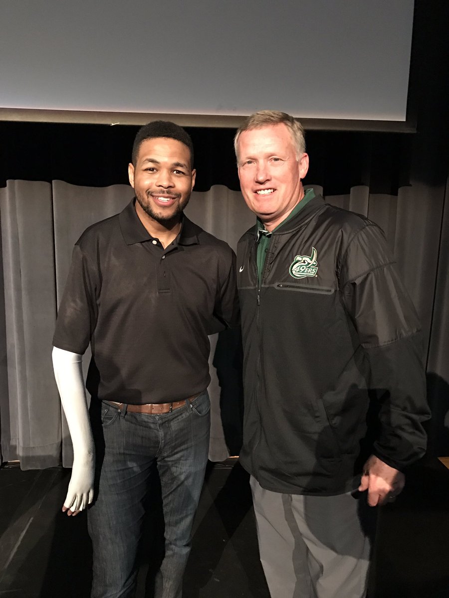 CharlotteFTBL's tweet photo. A huge thank you to @InkyJohnson for spending time with @Charlotte49ers football. Truly inspired! #rocksolid #powerofothers #hardwork https://t.co/9wOvsL9W6s