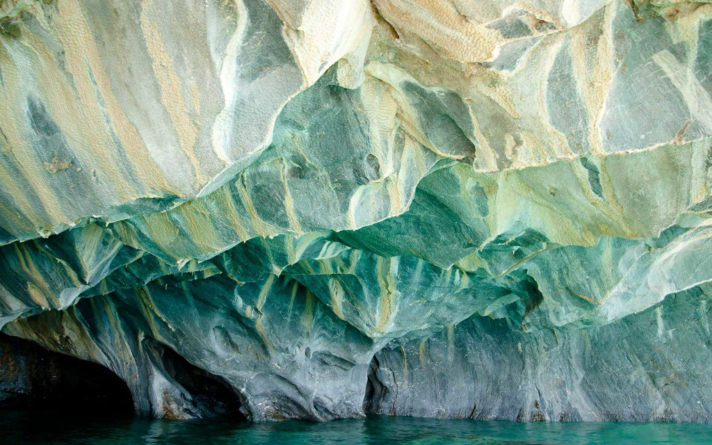 TravelLeisure's tweet photo. In Photos: Patagonia’s Stunning Marble Caves https://t.co/JqxdhLV0L4 https://t.co/8DGBwubc69
