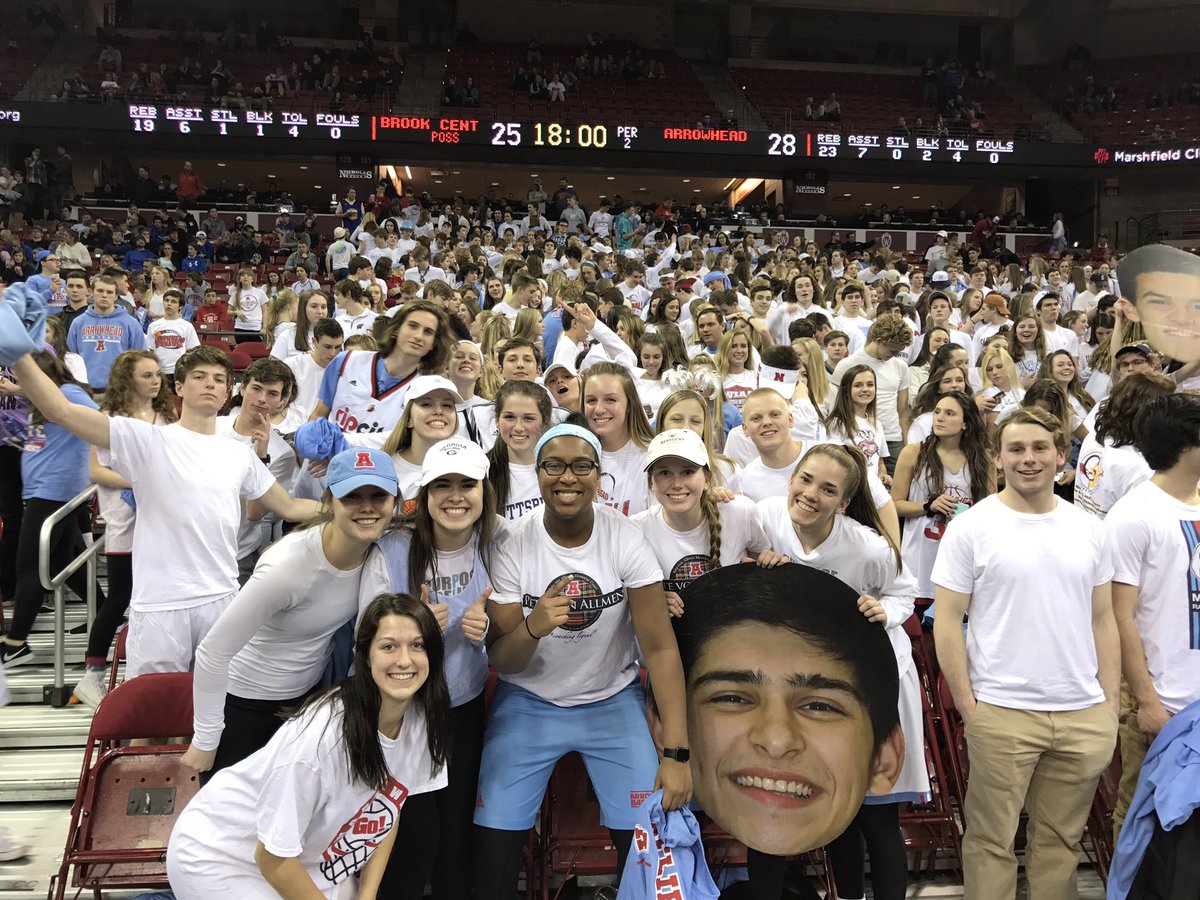 AHSGators17's tweet photo. Congrats to the boys basketball team on a GREAT season❗️ We are so proud and happy that we got the chance to cheer you on this season❤⛹🏻🦅💙 https://t.co/BlQ83bQK5f