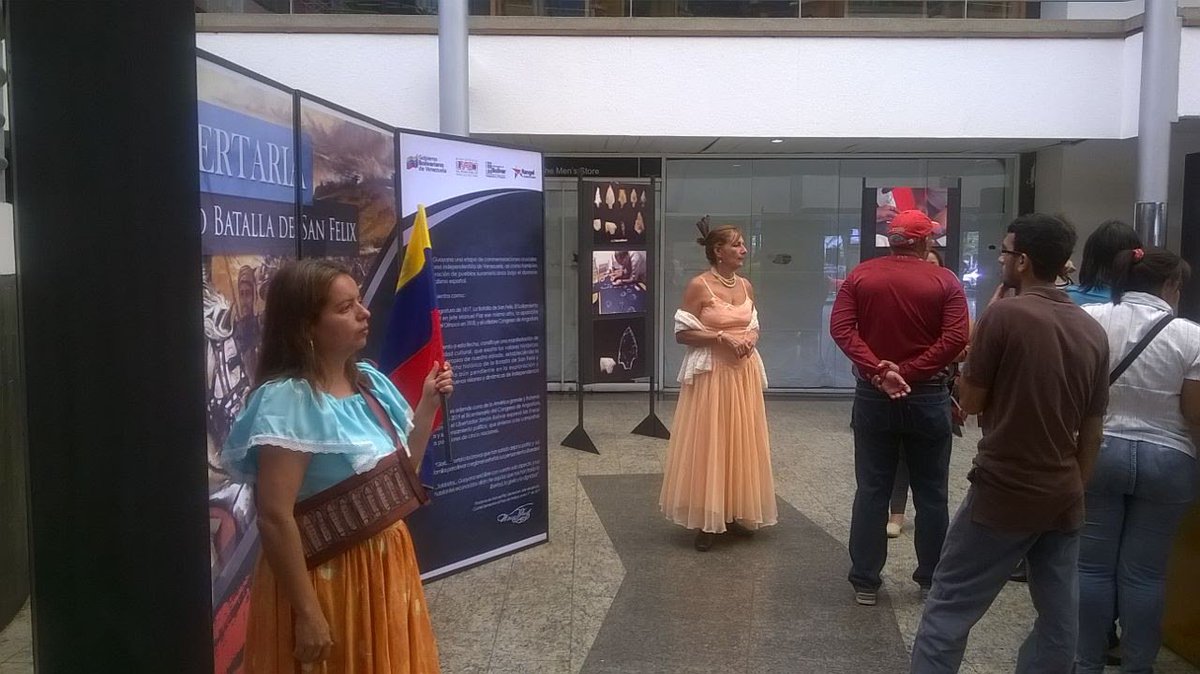 museojesussoto's tweet photo. Gobernación del Estado Bolívar, presenta:
GUAYANA LIBERTARIA: Bicentenario Batalla de San Félix.
Curaduría y montaje de Marem Bonucci. https://t.co/36iXPyyWnN
