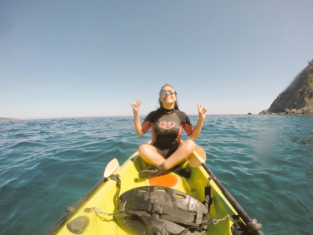 fogataVRegion's tweet photo. TravesíaKayak: 2 a 3 horas de excursión guiada por el maravilloso borde costero de Laguna Verde. Valor por persona $15.000 + colación https://t.co/9cuwWR0i4Y