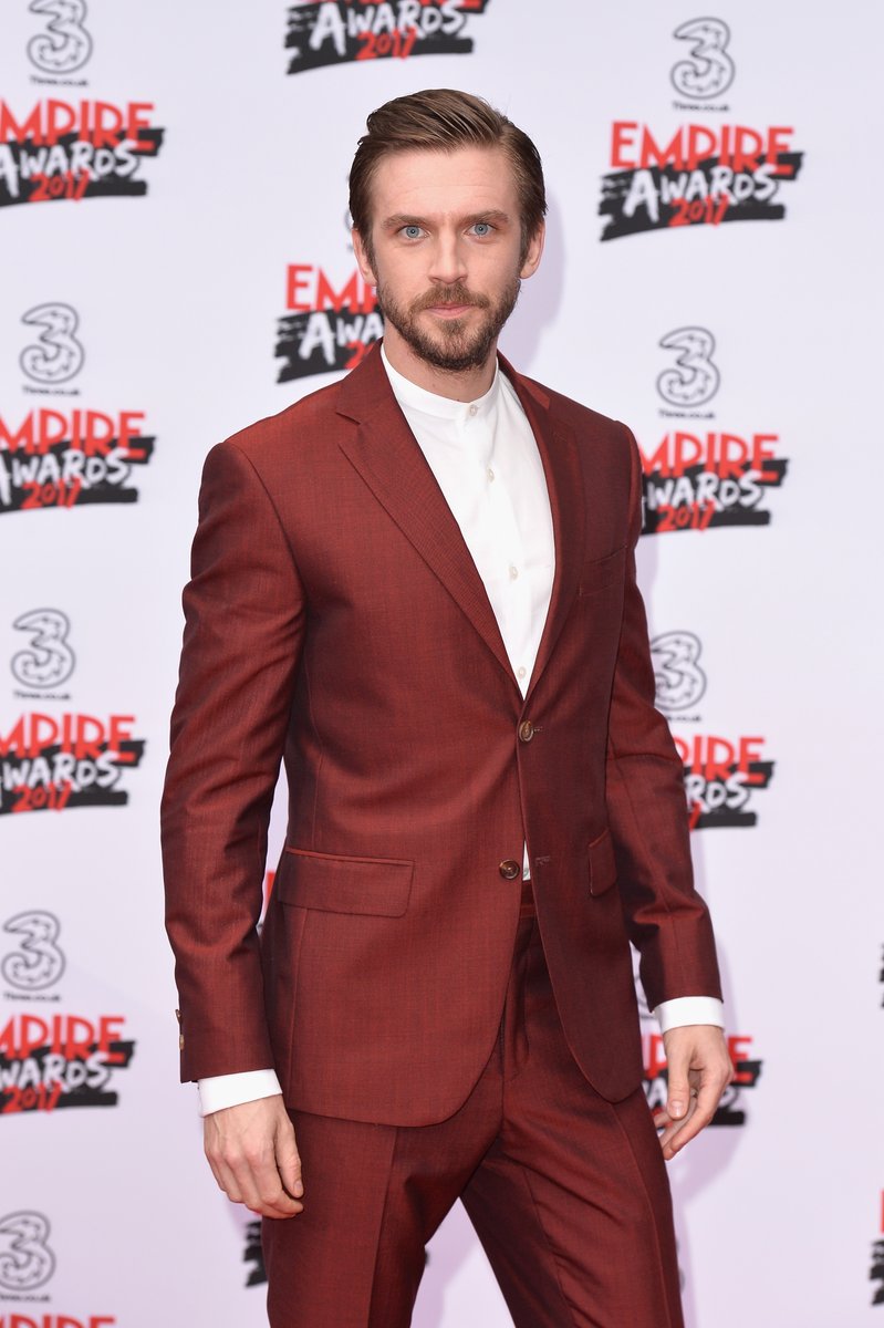 Dan Stevens acaba de chegar na #ThreeEmpireAwards premiacão de cinema