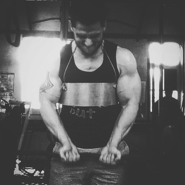 craigls1993's tweet photo. New video is up people https://t.co/hSmB5CDhEu make sure to check it out #youtube #arms#armday#trolsandlols @CLSFITNESSUK https://t.co/OGMnoP7KD8