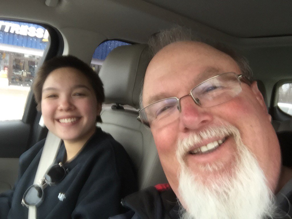 HankWH's tweet photo. Always a nice trip when bringing @heyhey_abbay back to @SalveRegina in Newport! #missheralready #springbreakfinale https://t.co/e5TAJzu115