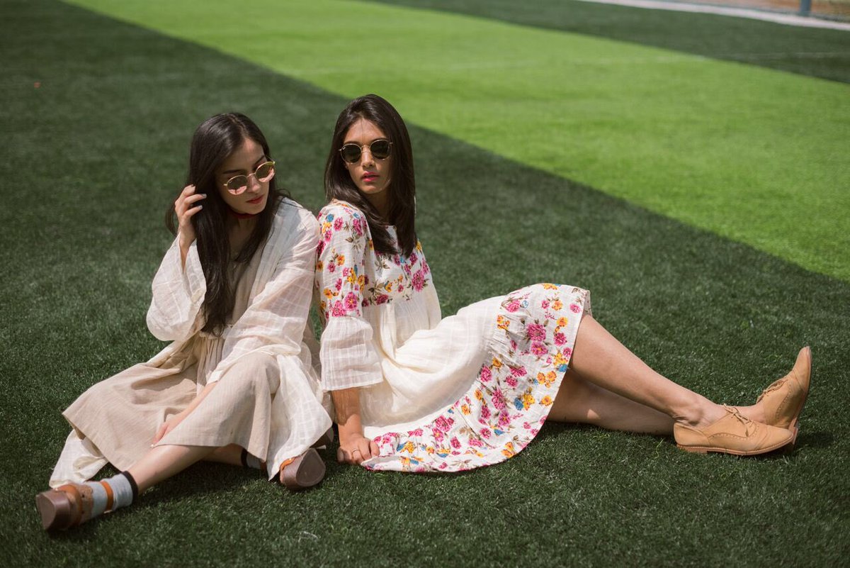 TheWhatWearHow's tweet photo. Flower children 🌸 read here - https://t.co/HpQSGD4uAh 💥 Picture by: @jainakumar 📸 #WhatWearHow #WWH #FashionBloggers #POTD https://t.co/0qLwiwCj7f