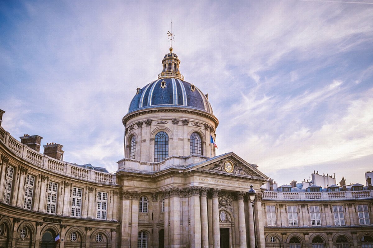 France_MM's tweet photo. Demain lundi 20 mars dès 7h @RFI célèbre la langue française et la francophonie en direct et en public @academie_fr #paris #mon20mars https://t.co/lZp5womvtY