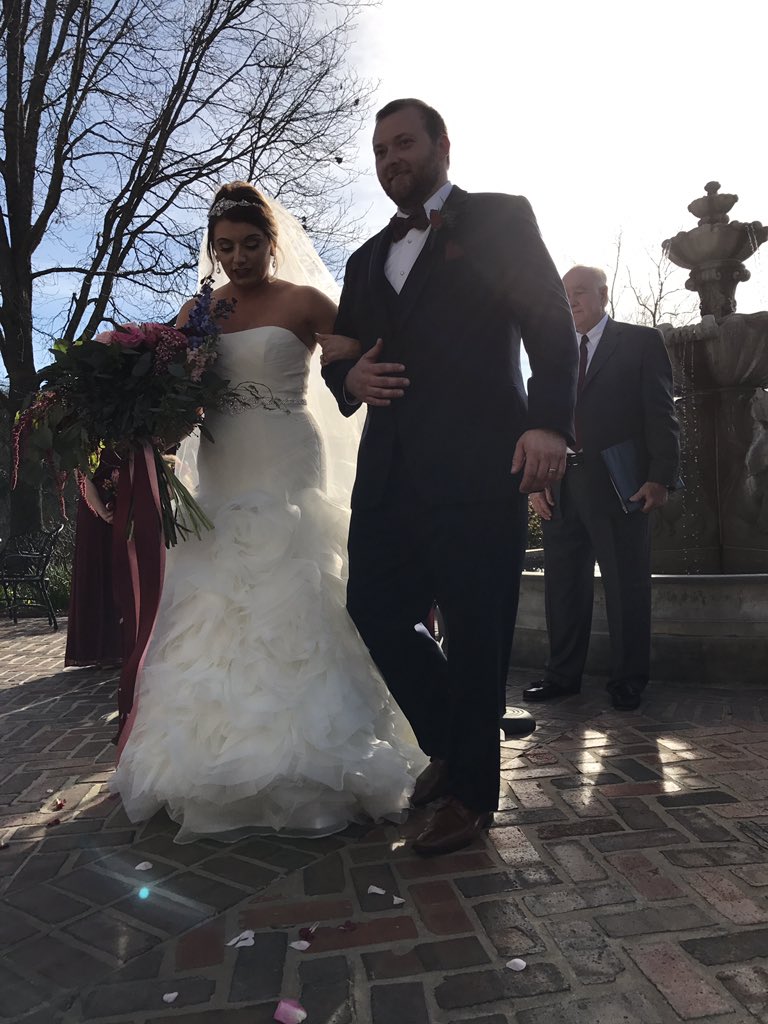 HSBAviator's tweet photo. @hot30xm #greatmusic #travelingwithnewlyweds #6hourdrive #bestmusic #Bigcedarlodgewedding Brennan &amp;Brenna Street https://t.co/OlP8CrXOpr