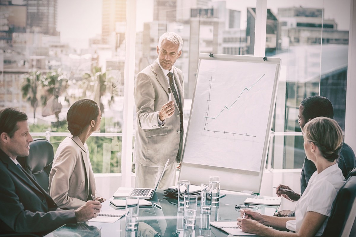 savvy_HQ's tweet photo. Have a meeting or presentation coming up? Learn how to command the room with these tips from @S_Mandeville https://t.co/nm7C3jP0RB https://t.co/RT6G5EleKC