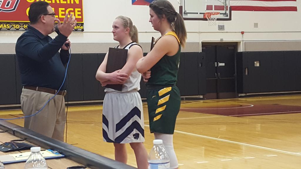 WEOL_Media's tweet photo. @tapbp shares a moment with the co winners of the Lorain county miss basketball award on AM 930 and online@weol.com #LoCoHoops https://t.co/65uWW9PJvf
