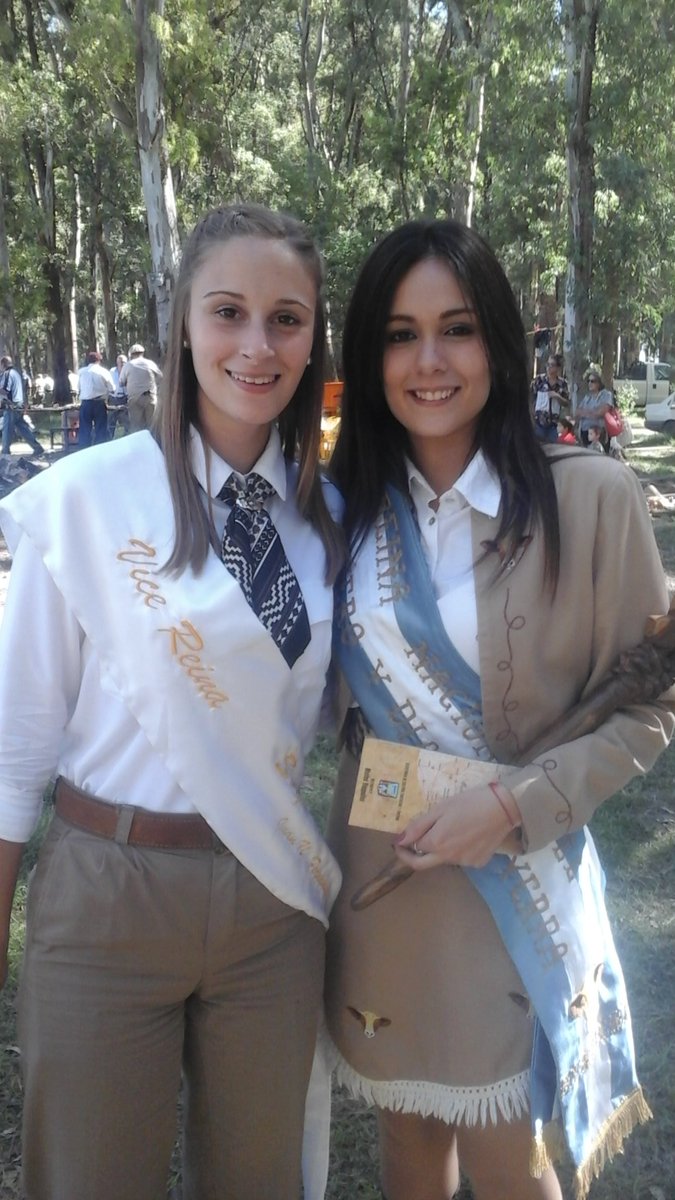 JNF_SogaGaucha's tweet photo. #FiestaSogaGaucha de @MipuebloJNFdez Sta karen Garcia Vice Reina presente en #FDT2017 Fiesta Nacional del Ternero #Ayacucho @TurismoPBA https://t.co/wx7boWPhwm