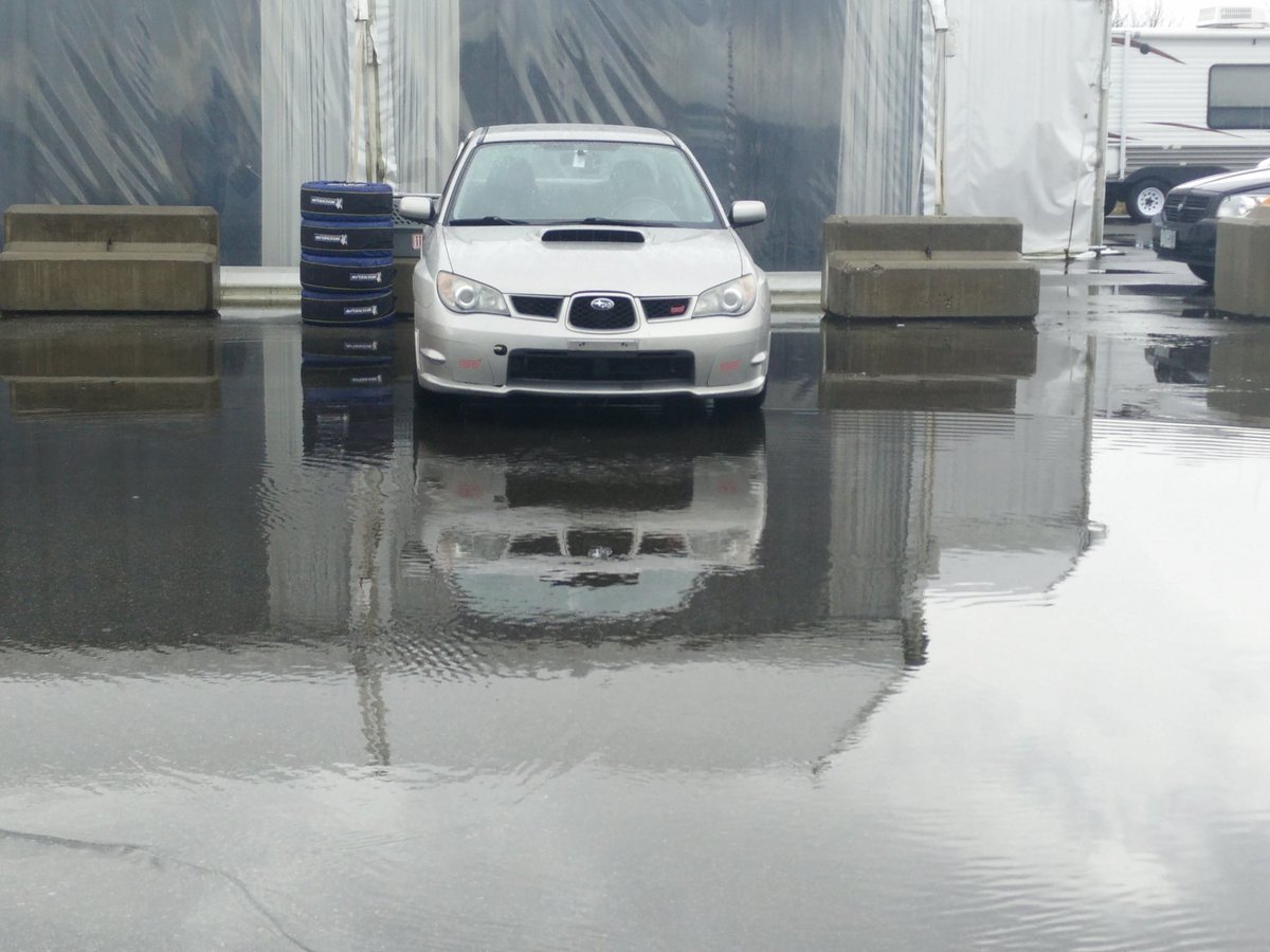 pistachoo's tweet photo. So THAT'S why no one parked here... #slushseries #forgotboots #squishy #rowrowrowyourboat #FB #ubcscc #autox https://t.co/LJhbxAj58d