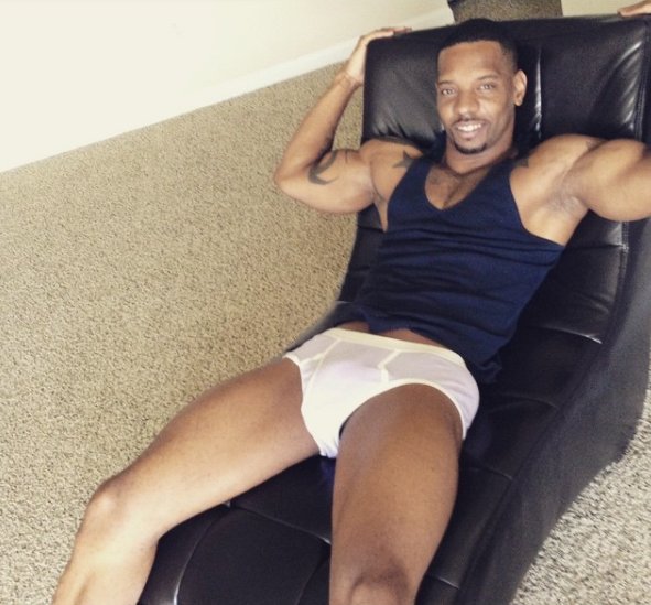 tyronewells1126's tweet photo. Getting naked on cam, message me for link access! https://t.co/SoVpgycP76