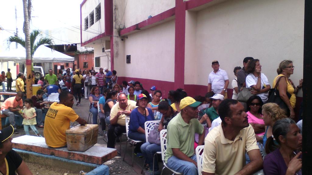 RamonMart1nez's tweet photo. Las ganas que tienen por el Cambio los mantienen firmemente ante su decisión de Validar @Pr1meroJusticia #Validando #SeguimosAvanzando https://t.co/djhxUEOS9f