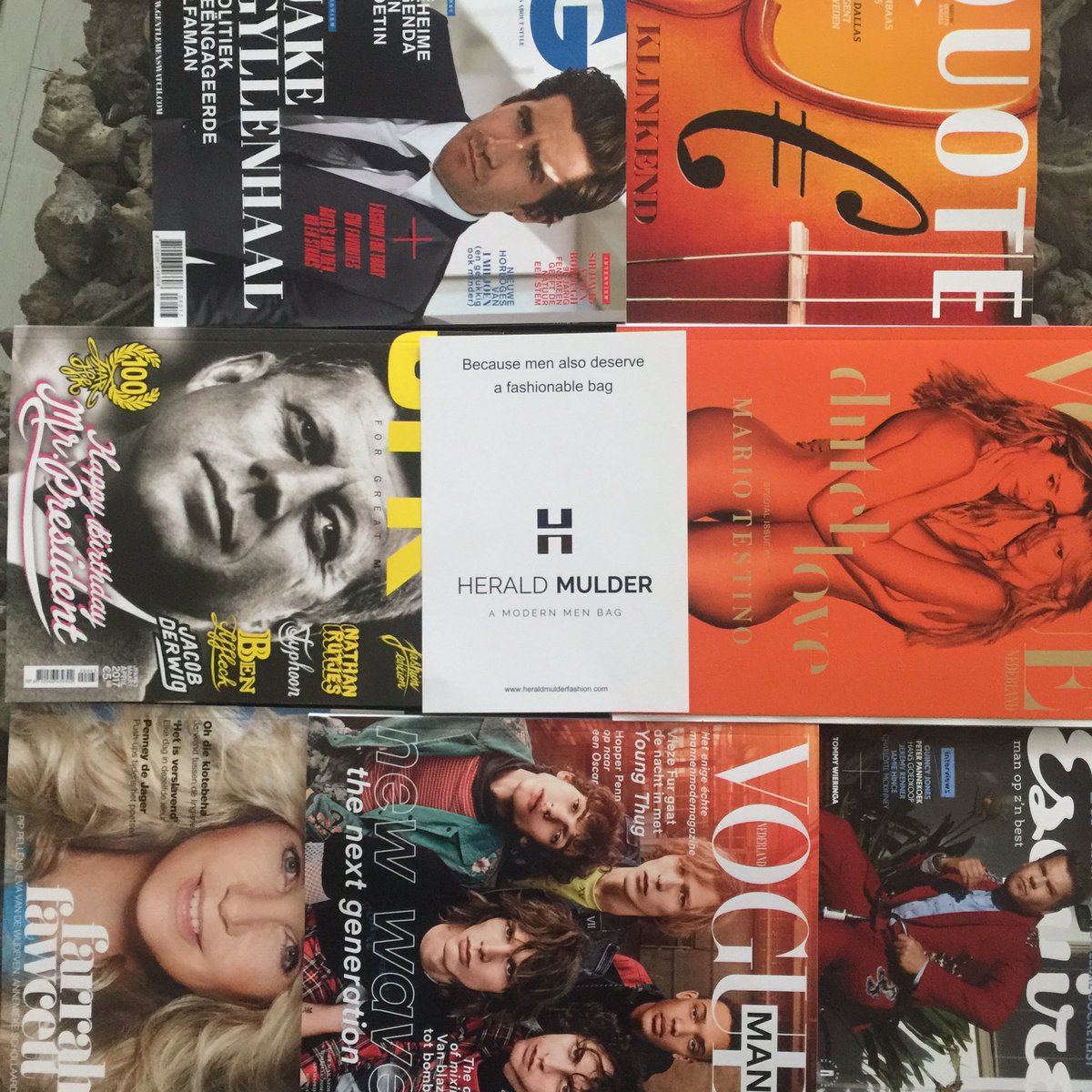 Wat is een goed #mannen #magazine ? @JFK_Magazine , <a href="/GentlemensWatch/">Gentlemen's Watch</a> , <a href="/NLVogue/">NLVogue</a> , <a href="/Vogue_Mens/">Vogue Men's </a> , <a href="/esquire/">Esquire</a>, <a href="/LINDAmagazine/">LINDAmagazine</a> ? #tassen #dtv