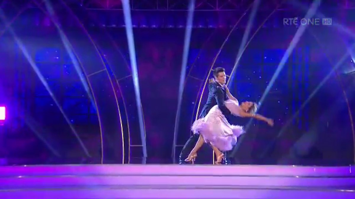 croninftjones's tweet photo. Another fantastic dance, well done 
ROI: 1513717103
NI: 09016566003
TEXT: text DAYL to 53125 
#VoteDayl https://t.co/zxgg6fJDZM