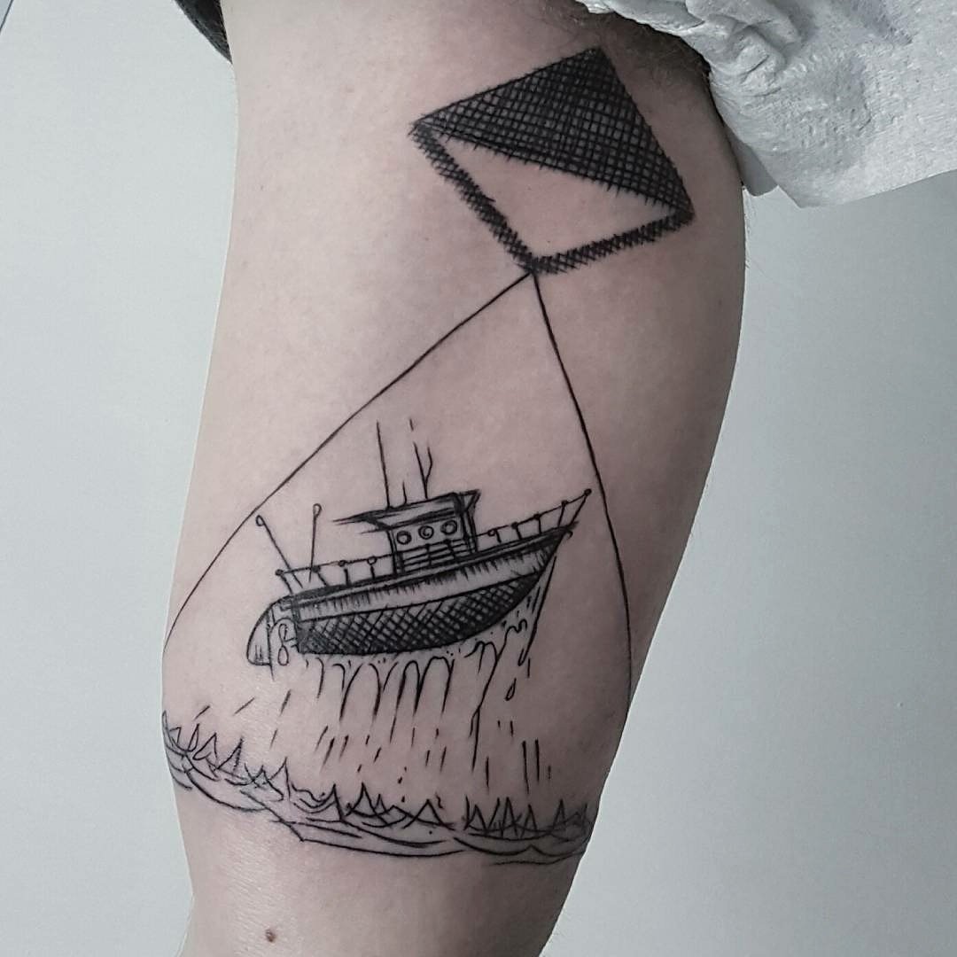 a octopus eating a boat, tattoo art, tattoo design | Stable Diffusion