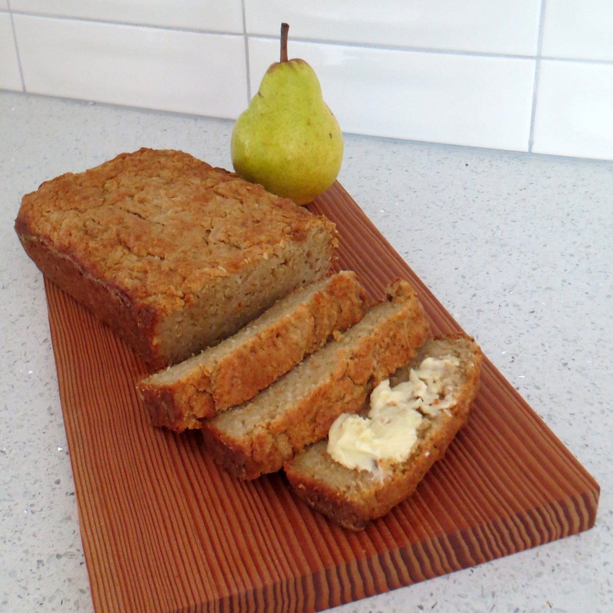 USApears's tweet photo. Loving the irresistible smells of sweet #pears and spicy #cardamom filling our kitchen! Yum! https://t.co/ByC01Aq47L #Baking #PearBread https://t.co/FJSll4QMTy
