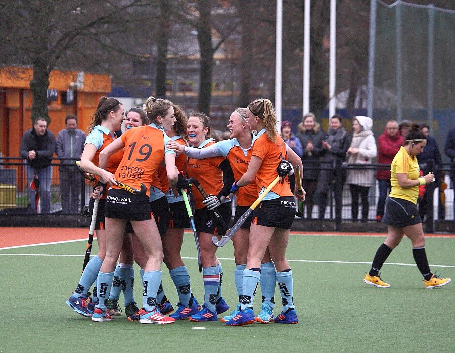 ludomennes's tweet photo. @HockeyStyle @ghhcgroningen @NOSsport hier de foto's van de 1-1 van @PamvanAsperen @groningendames1 https://t.co/X3HDg8bVkP