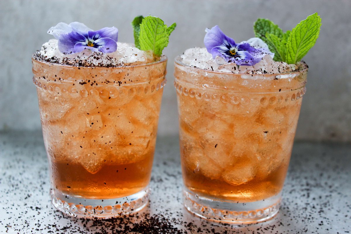 beautifulbooze's tweet image. If you're out watching the horses this Earl Grey Mint Julep is the perfect accompaniment. Recipe on Beautiful Booze bit.ly/2ebR1g2