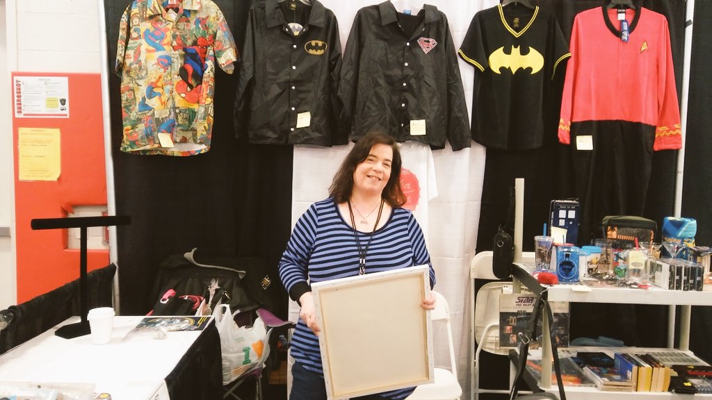 NotebkBlogairy's tweet image. #ICON32 bestyetcollectables.com Linda is a trooper!