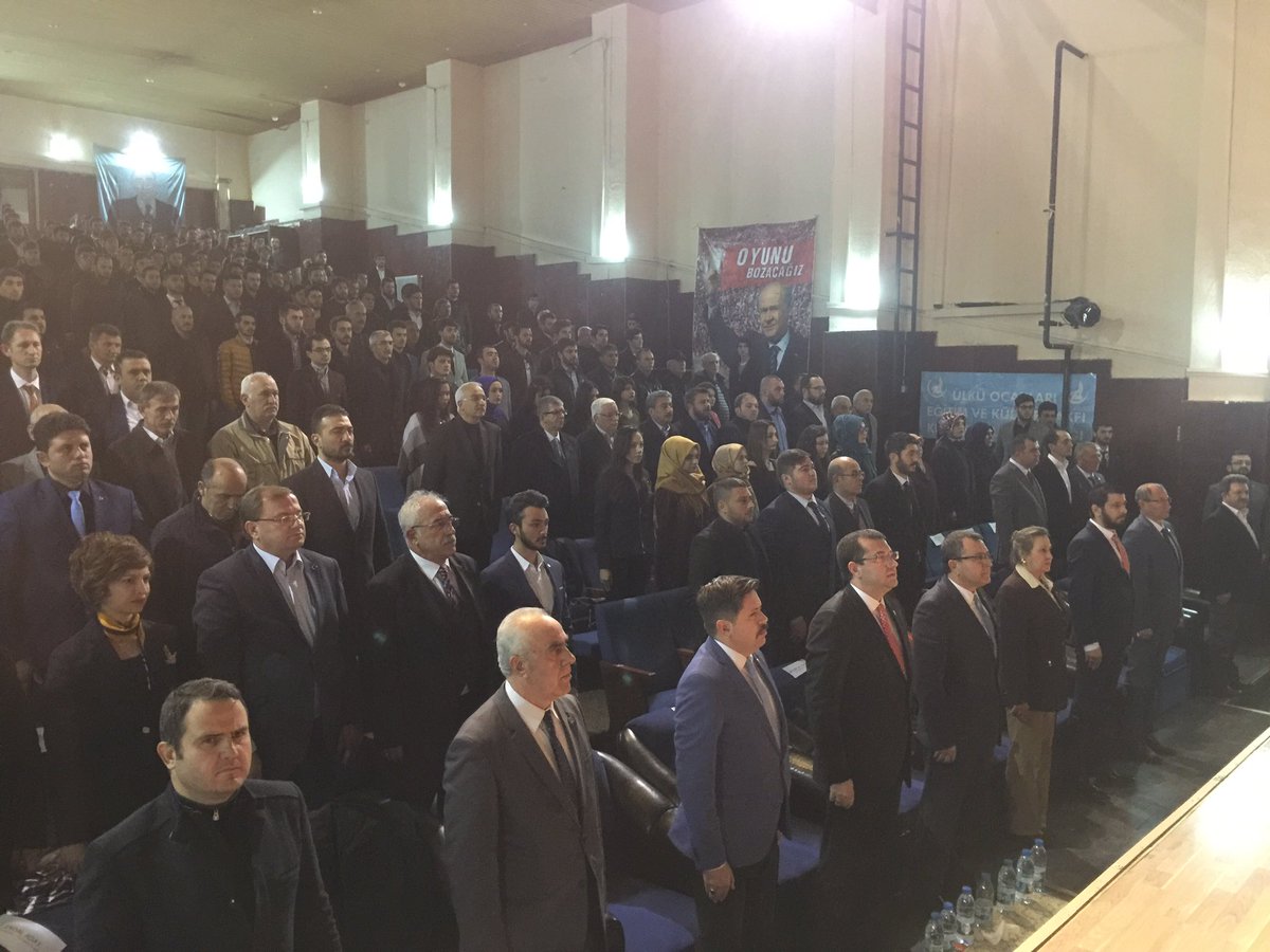 mehmetparsak's tweet photo. Kütahya Ülkü Ocaklarımız'ın bilgilendirme toplantısında "Anayasa Değişikliği ve MHP'nin Rolü"nü anlattık. 
Emeği geçen herkese teşekkürler.. https://t.co/jQvgVsoq1h