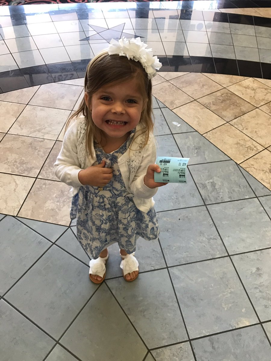 _malariedwards's tweet photo. So it's official, Audrey had the cutest birthday party ever #BeOurGuest #trythegreystuff https://t.co/JUTO7MpmgM