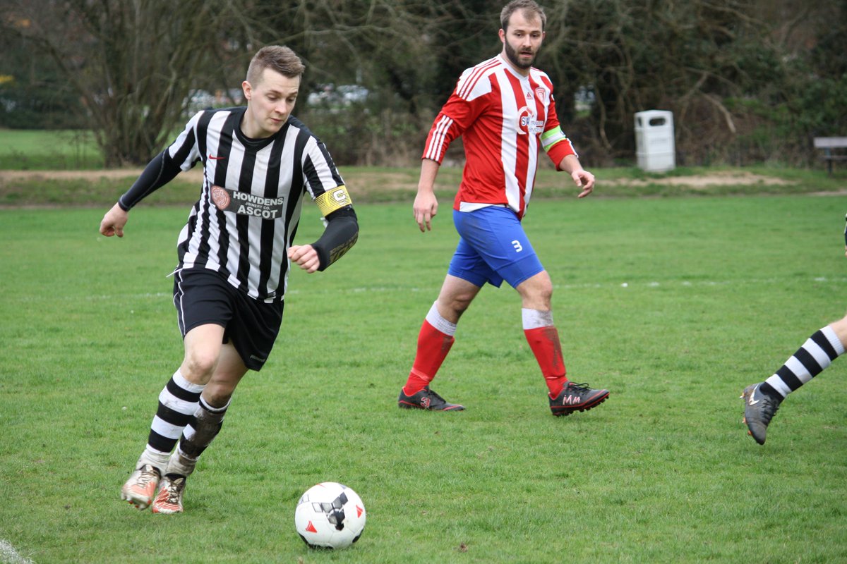 WinkfieldFc's tweet photo. @WinkfieldFc in action today. https://t.co/JhtorZGgZq